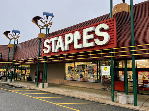 Office Supply Store «Staples», reviews and photos, 937 Paoli Pike, West Chester, PA 19380, USA