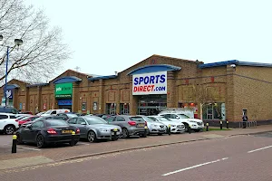 Crayford retail park image