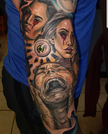 Tattoo Shop «La Rue Tattoo Inc.», reviews and photos, 351 N Central Ave, Umatilla, FL 32784, USA