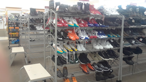 Clothing Store «Burlington Coat Factory», reviews and photos, 8225 E Kellogg Dr, Wichita, KS 67207, USA