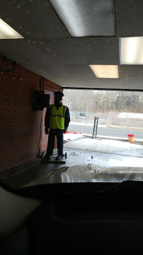 Car Wash «Russell Speeders Car Wash of Norwalk», reviews and photos, 297 Main Ave, Norwalk, CT 06851, USA