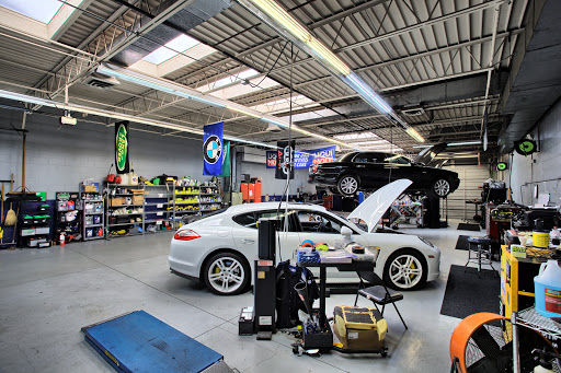 Auto Repair Shop «European Service Center», reviews and photos, 5114 Tracy St, Dallas, TX 75205, USA