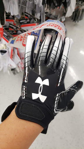 Sporting Goods Store «Big 5 Sporting Goods», reviews and photos, 4838 Convoy St, San Diego, CA 92111, USA