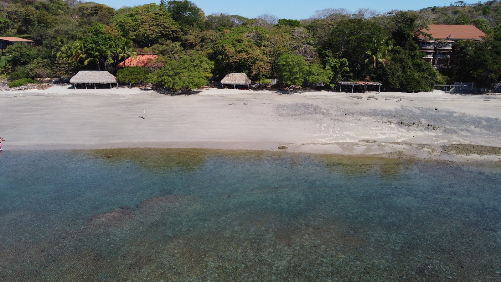 Foto di Achotines Beach - luogo popolare tra gli intenditori del relax