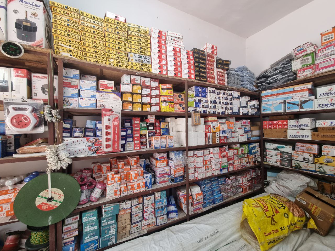 supermarket image