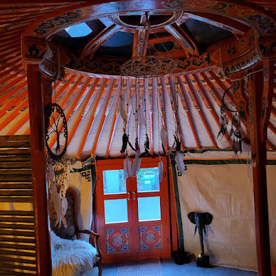 "Les Mains d'Ayoa" Massage en Yourte & Consultation Naturopathie à Montévrain
