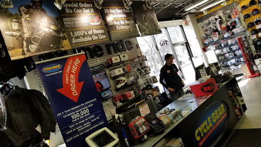 Motorcycle Parts Store «Cycle Gear», reviews and photos, 388 Tarrytown Rd, White Plains, NY 10607, USA
