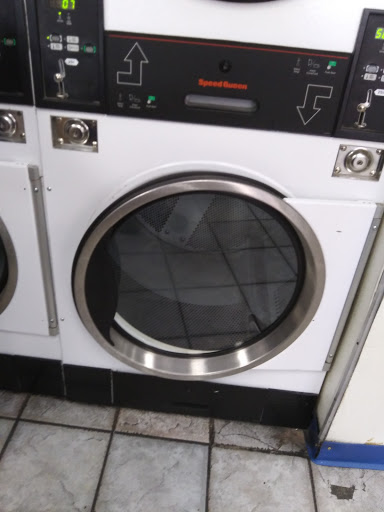 Laundromat «College Laundry», reviews and photos, 4756 N Pershing Ave, Stockton, CA 95207, USA