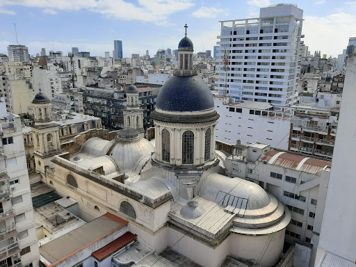 Rivadavia Apartment (Av Rivadavia 1545)