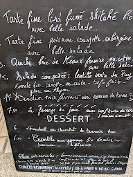 Photo n°2 de La Petite Maison Dans La Cour à Paris ()