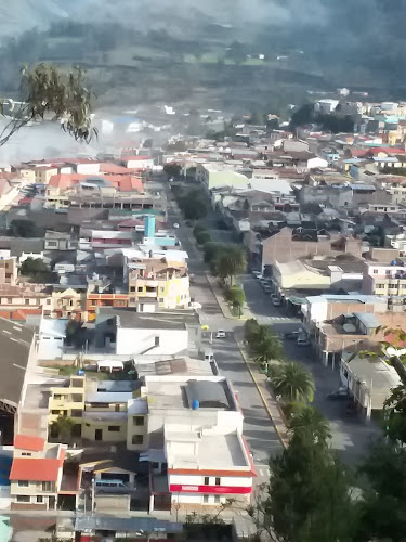 Q5V2+PW4, Alausí, Ecuador