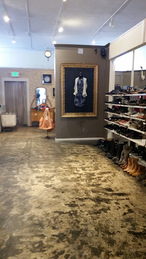 Used Clothing Store «Knimble Clothing», reviews and photos, 851 4th St, San Rafael, CA 94901, USA