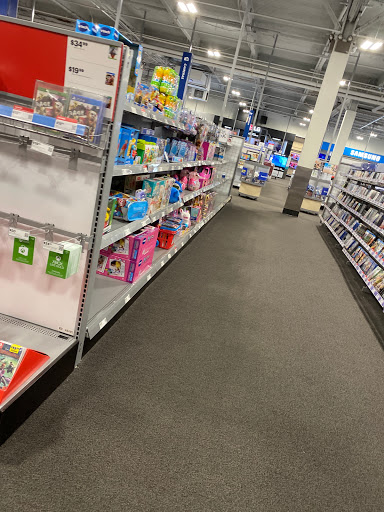 Electronics Store «Best Buy», reviews and photos, 1 Garden State Plaza Blvd, Paramus, NJ 07652, USA