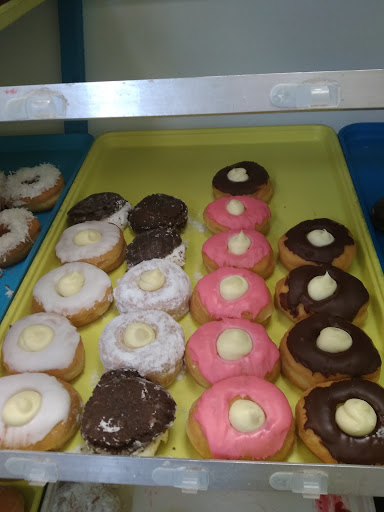 Donut Shop «Dixie Cream Donuts», reviews and photos, 1364 SW Bayshore Blvd, Port St Lucie, FL 34983, USA