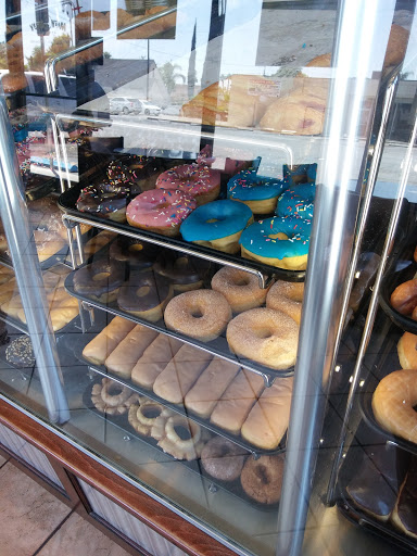 Donut Shop «Yum Yum Donuts», reviews and photos, 205 E Foothill Blvd, Rialto, CA 92376, USA