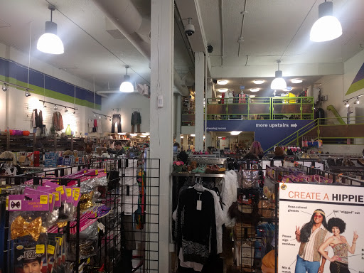 Thrift Store «Goodwill U-District», reviews and photos