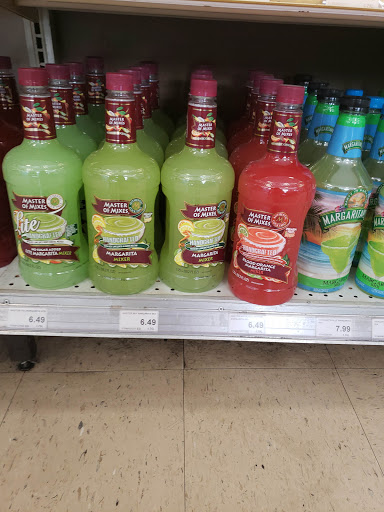 Liquor Store «Northside Drive Liquor Store», reviews and photos, 1341 Northside Dr NW, Atlanta, GA 30318, USA