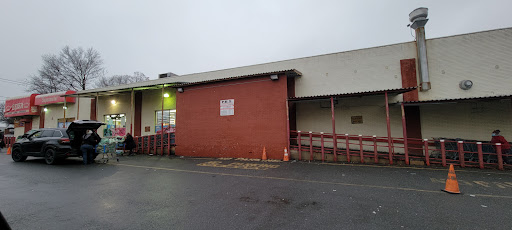 Grocery Store «Extra Supermarket», reviews and photos, 719 Irvington Ave, Maplewood, NJ 07040, USA