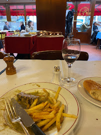 Steak frites du Restaurant de grillades à la française Le Relais de l'Entrecôte à Paris - n°9