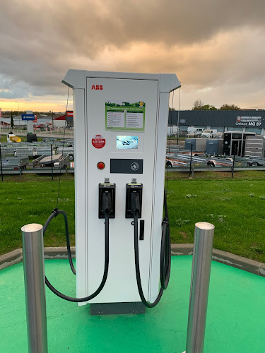 Borne de recharge de véhicules électriques Lidl Charging Station Feytiat