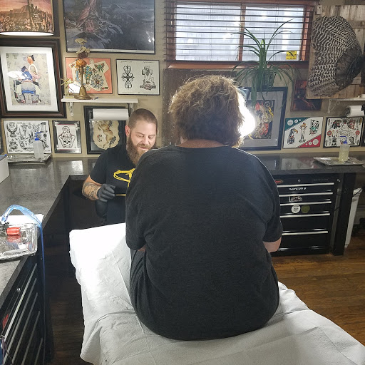 Tattoo Shop «Mooncusser Tattoo Studio», reviews and photos, 3 Standish St, Provincetown, MA 02657, USA