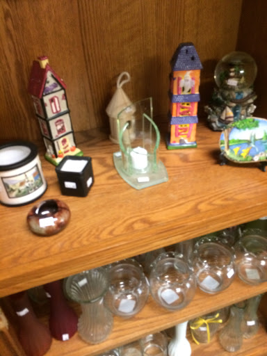 Charity «Forest Lake Gift and Thrift», reviews and photos, 531 Harley Lester Ln, Apopka, FL 32703, USA