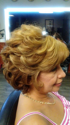 Beauty Salon «Karisma Full Service Beauty Salon», reviews and photos, 1096 Commercial Way, Spring Hill, FL 34606, USA