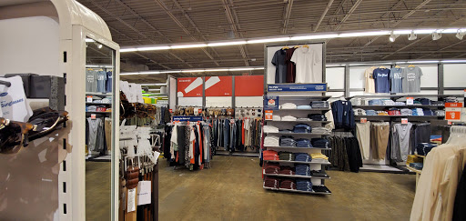 Clothing Store «Old Navy», reviews and photos, 3131 E Main St, Mohegan Lake, NY 10547, USA