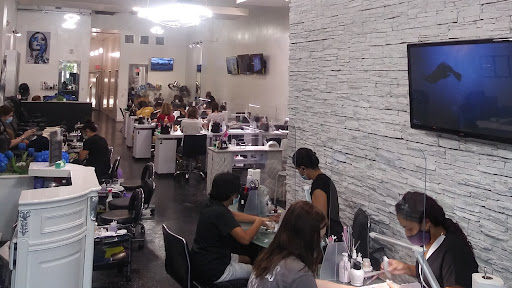Keratin hair straightening salons Miami