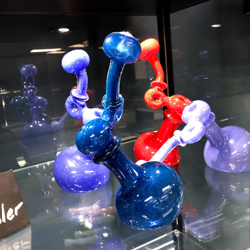 Tobacco Shop «Buckeye Smoke Shop», reviews and photos, 1376 N Portage Path, Akron, OH 44313, USA