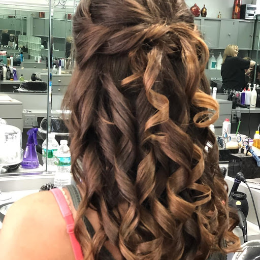 Hair Salon «The Mane Event Hair Salon», reviews and photos, 107 Union Ave N, Cranford, NJ 07016, USA