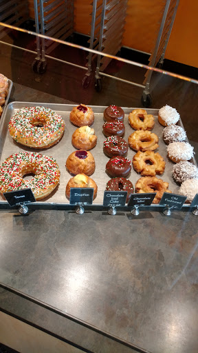 Donut Shop «dot donuts», reviews and photos, 1825 SE 164th Ave #103, Vancouver, WA 98683, USA