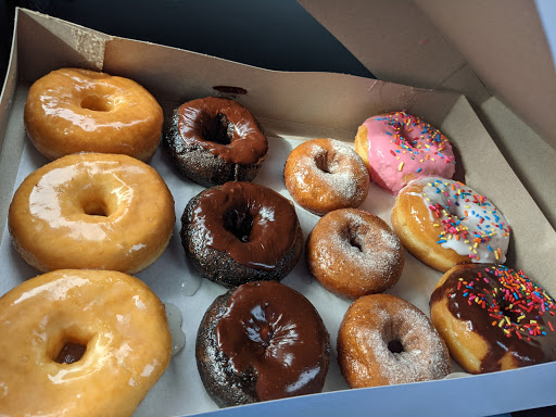 Donut Shop «Glaze Donut Company», reviews and photos, 1292 Rickert Dr #104, Naperville, IL 60540, USA