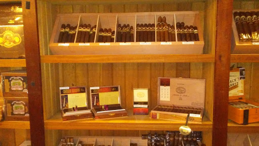 Tobacco Shop «JR Cigar», reviews and photos, 28815 Northwestern Hwy, Southfield, MI 48034, USA