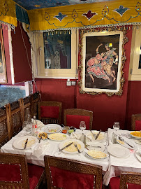 Atmosphère du Restaurant indien halal Restaurant Indienne Au Palais de l'Himalaya à Paris - n°3