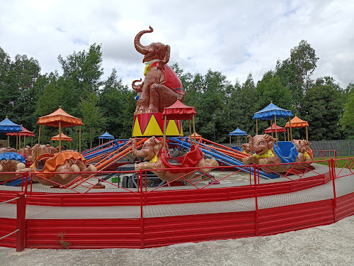 Magikland - Amusement Park à Marecos