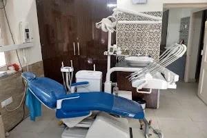 Dr. Yash's Dental Clinic & Implant Centre image