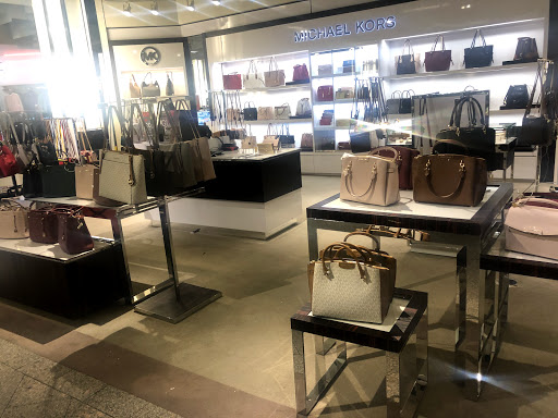 Shopping Mall «Fairlane Town Center», reviews and photos, 18900 Michigan Ave, Dearborn, MI 48126, USA