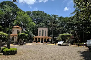 Santuário Nossa Senhora da Medalha Milagrosa (Sete Capelas) image