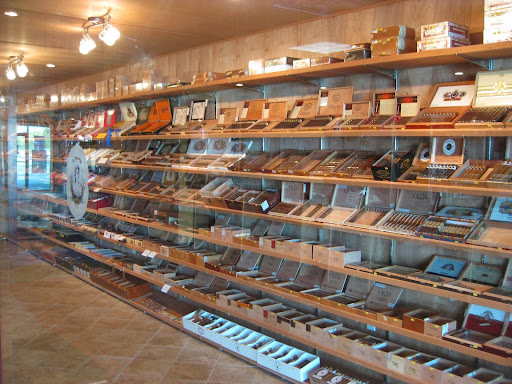 Tobacco Shop «Wallingford Tobacco», reviews and photos, 898 N Colony Rd, Wallingford, CT 06492, USA