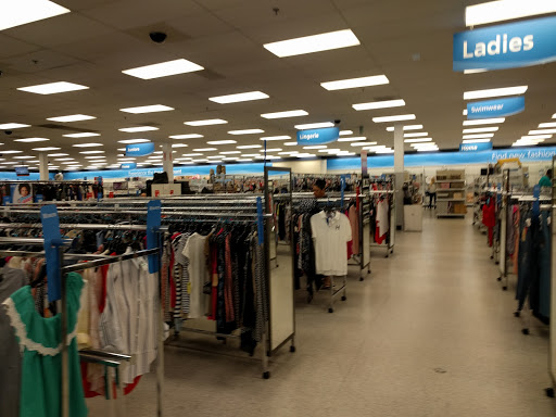 Clothing Store «Ross Dress for Less», reviews and photos, 1375 SE 17th St, Fort Lauderdale, FL 33316, USA
