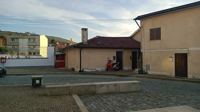 R. da Igreja 13, Nogueiró, Portugal