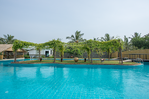 Amaluna Resort image