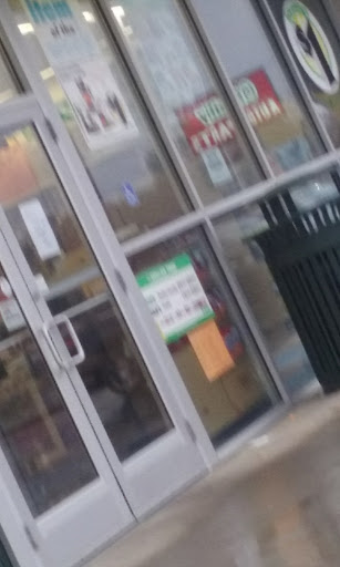 Dollar Store «Dollar Tree», reviews and photos, 429 Indiana Ave, New Castle, IN 47362, USA