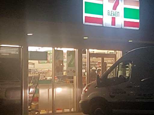 7-Eleven, 525 Oak Grove Ave, Menlo Park, CA 94025, USA, 