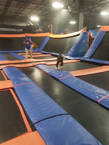 Amusement Center «Sky Zone Trampoline Park - St. Louis (Chesterfield)», reviews and photos, 17379 Edison Ave, Chesterfield, MO 63005, USA