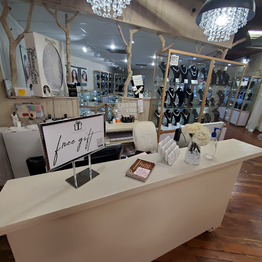 Bridal Shop «Sposa Bella Bridal Boutique», reviews and photos, 1578 Babcock Rd, San Antonio, TX 78229, USA