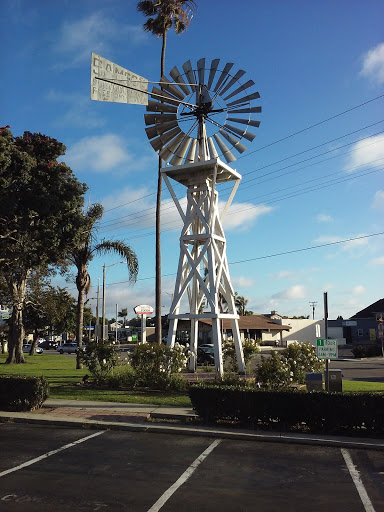 Shopping Mall «Park Pacific Shopping Center», reviews and photos, 1100 Pacific Coast Hwy, Hermosa Beach, CA 90254, USA