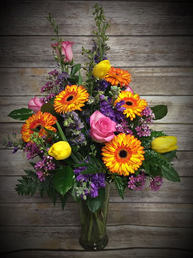 Gift Shop «Pathelen Flower & Gift Shop, Inc», reviews and photos, 1038 Main St, Shelbyville, KY 40065, USA