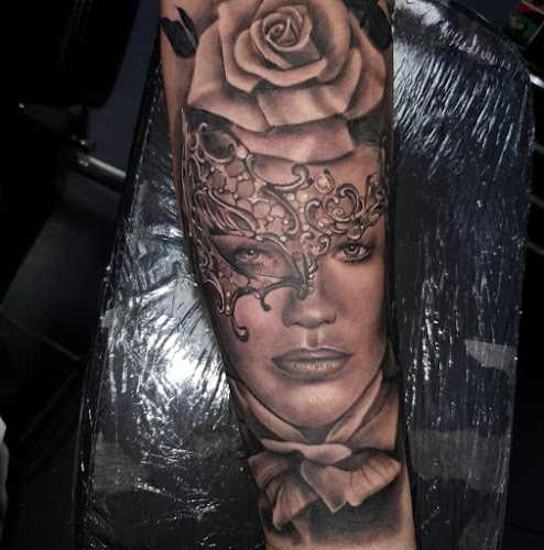 Reviews of Victorious Tattoo Glasgow in Glasgow - Tatoo shop
